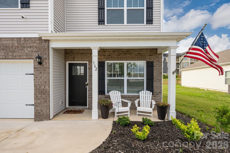 162 Wheatfield Rd, Fletcher, NC 28732