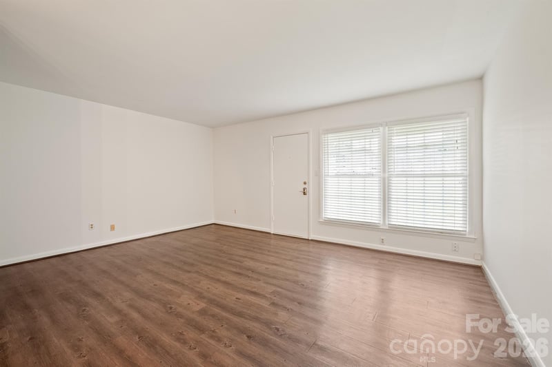 4609 Coronado Dr, Charlotte, NC 28212