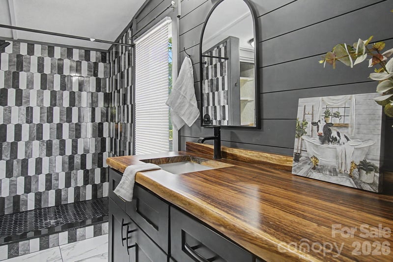 1011 Reed St, Abbeville, NC 28804