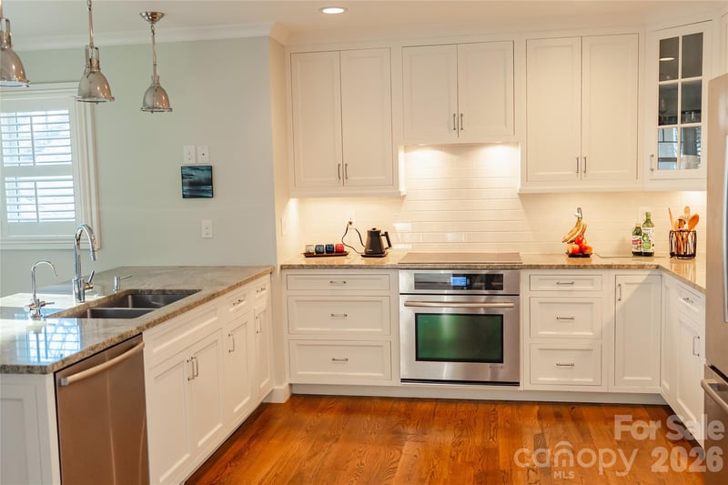 11 Lila Ln, Clyde, NC 28721