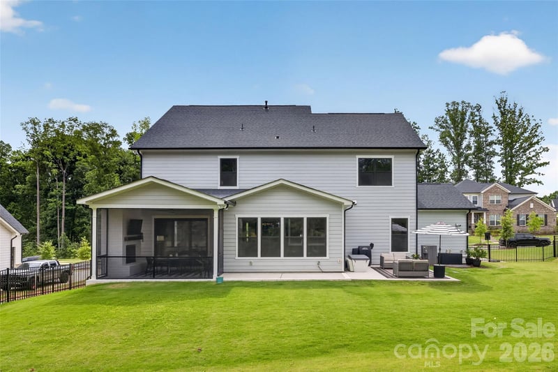 14109 White Gardens Ln, Huntersville, NC 28078