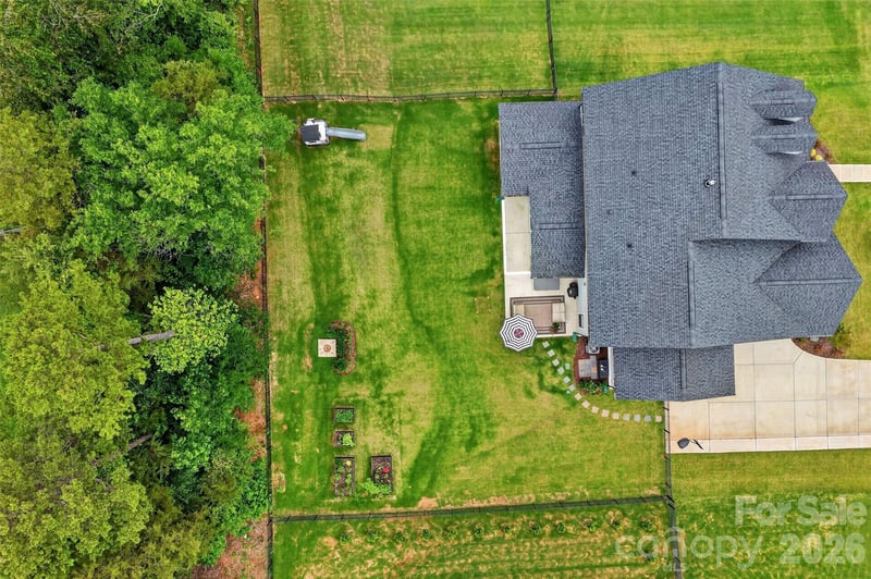 14109 White Gardens Ln, Huntersville, NC 28078