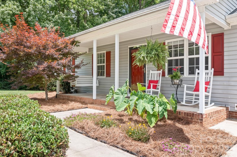 218 Vernon St, Cherryville, NC 28021