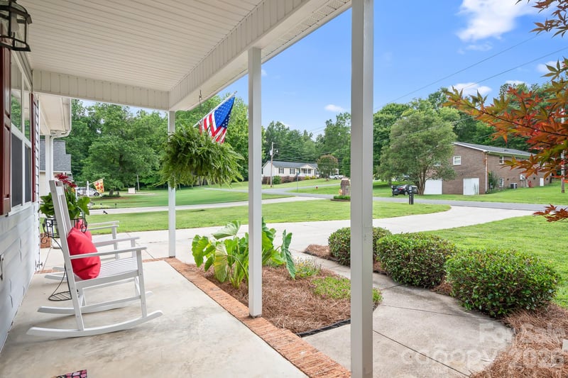 218 Vernon St, Cherryville, NC 28021