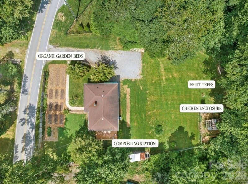 104 Justice Ridge Rd, Candler, NC 28715