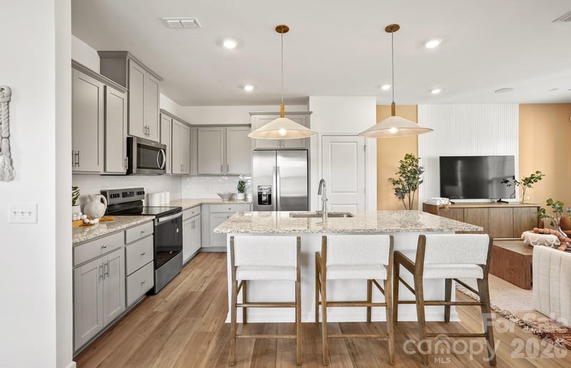 15121 Parkside Crossing Dr, Charlotte, NC 28278