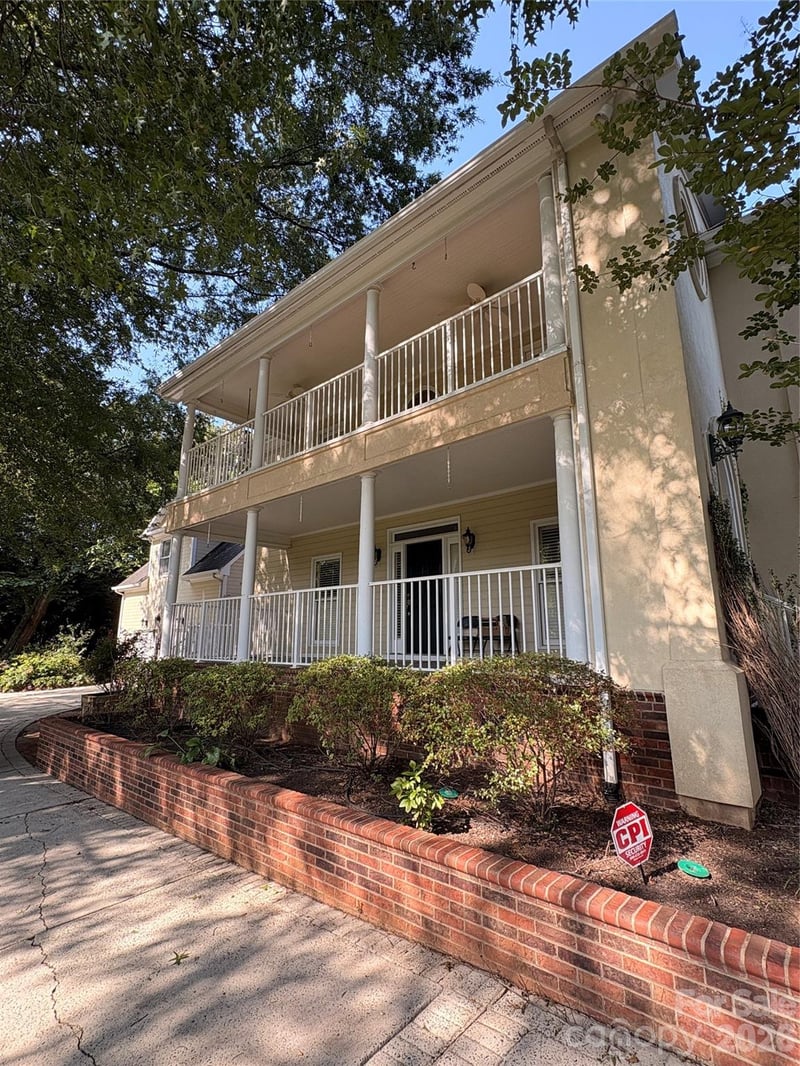 516 Shelton St, Charlotte, NC 28270