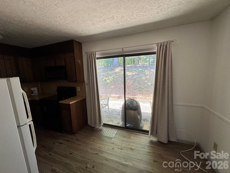 224 14th Ave #D, Hickory, NC 28602