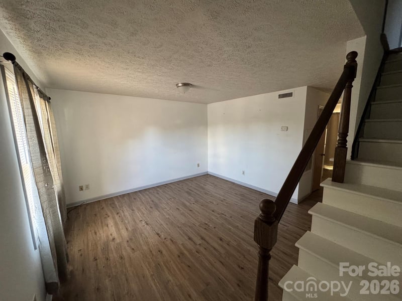 224 14th Ave #D, Hickory, NC 28602
