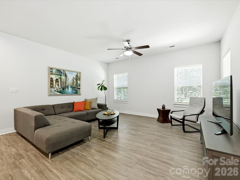 10038 Lilac Ct, Charlotte, NC 28215
