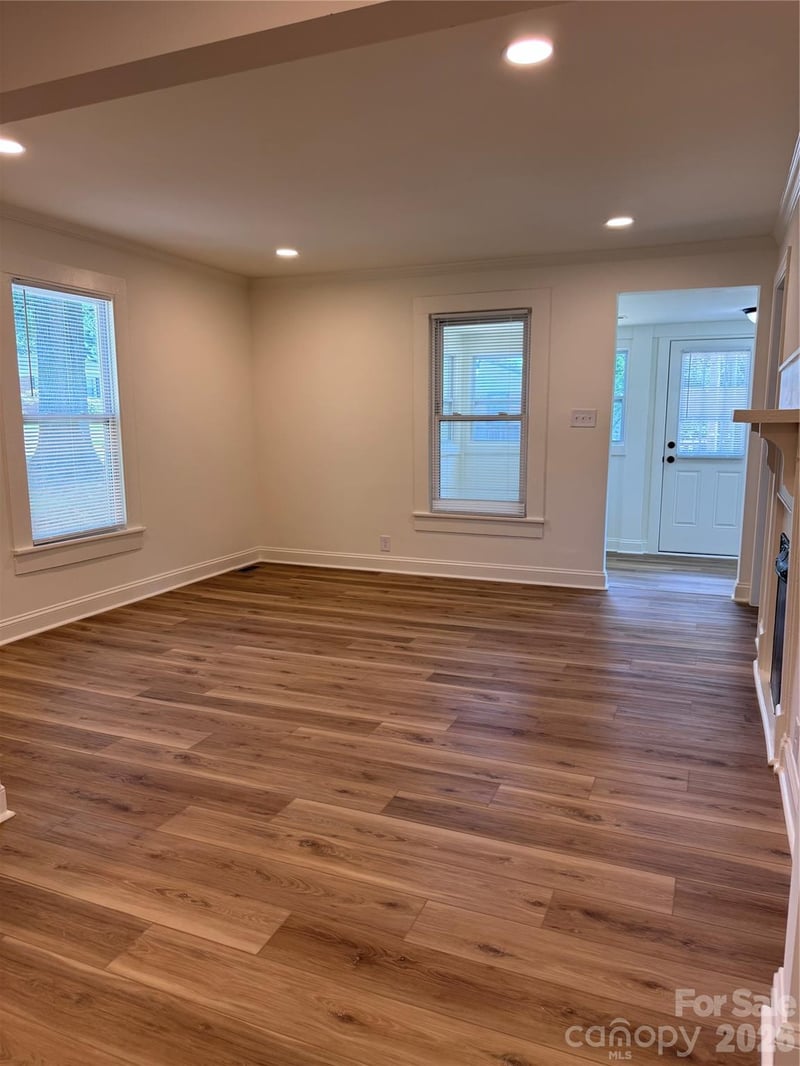 209 Caldwell St, Kannapolis, NC 28083