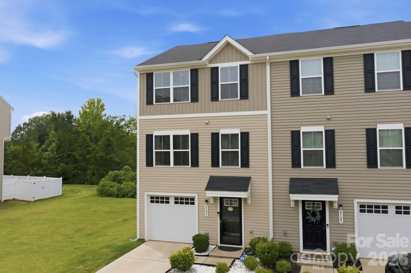 6121 Cutwater Cir, Charlotte, NC 28269