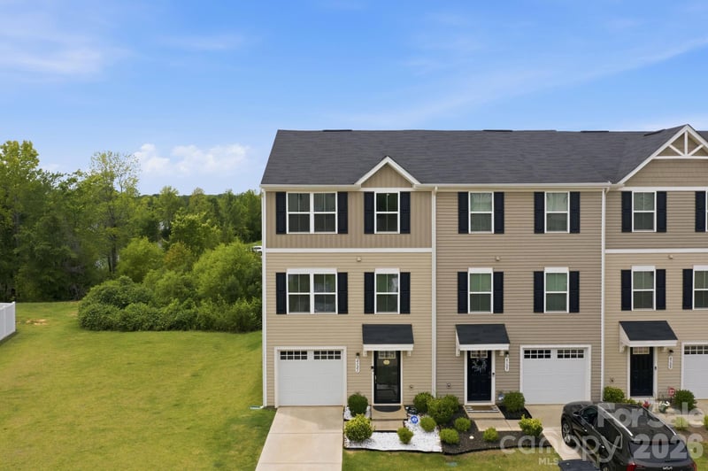 6121 Cutwater Cir, Charlotte, NC 28269