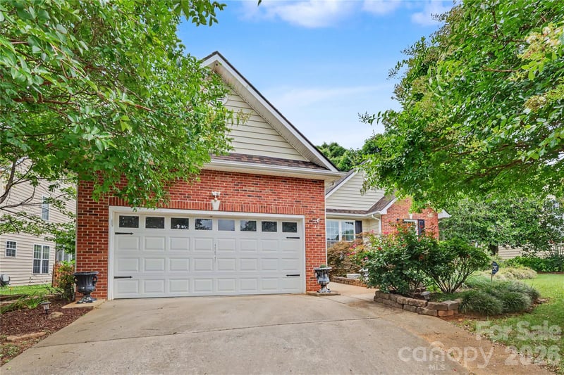 308 Braxton Dr, Indian Trail, NC 28079