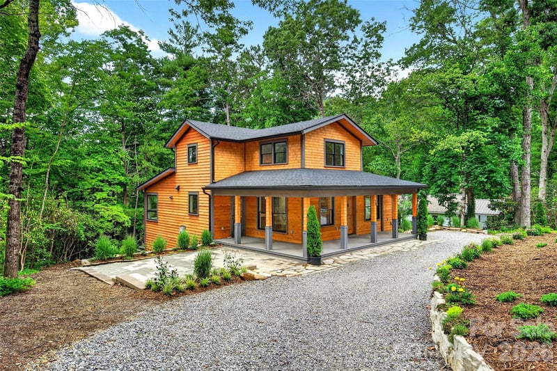78 Tupper Rd, Black Mountain, NC 28711