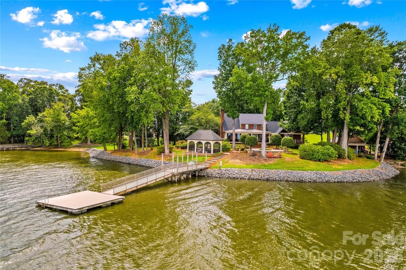 810 Fox Hollow Ln, Salisbury, NC 28146