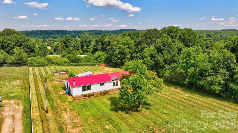 2596 Midnight Dr, Claremont, NC 28610