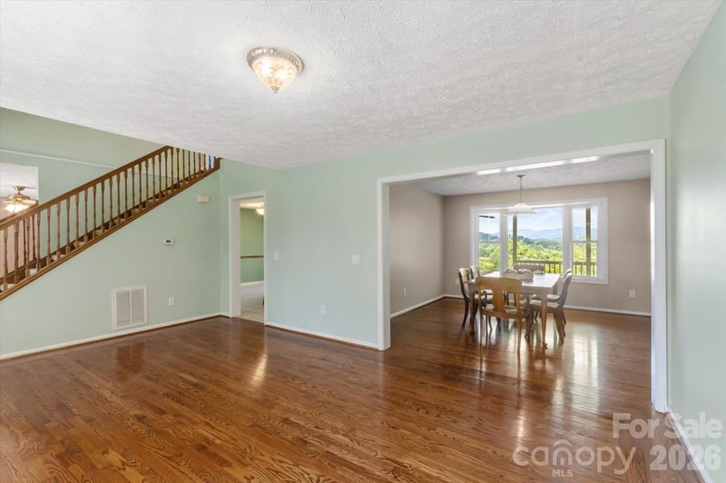 293 Sun Meadow Ln, Pisgah Forest, NC 28768