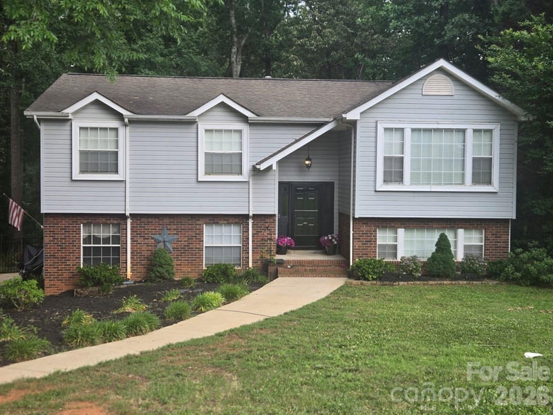 135 Chapel Ct, Salisbury, NC 28147