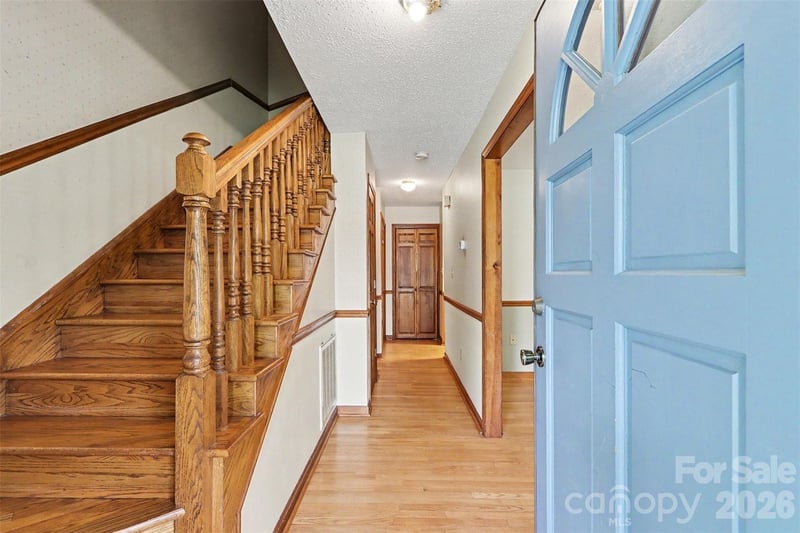 124 Catawba Ave, Mooresville, NC 28115