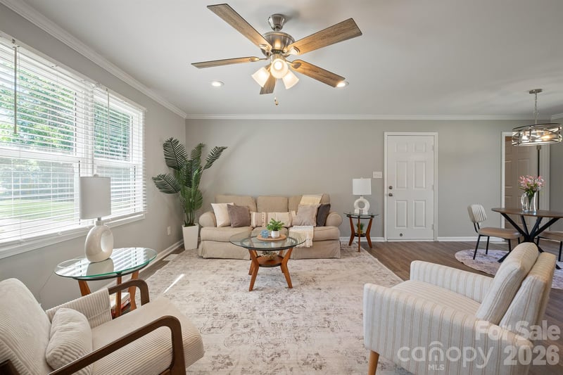 111 Lois Ct, Statesville, NC 28625