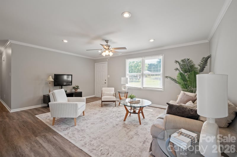 111 Lois Ct, Statesville, NC 28625