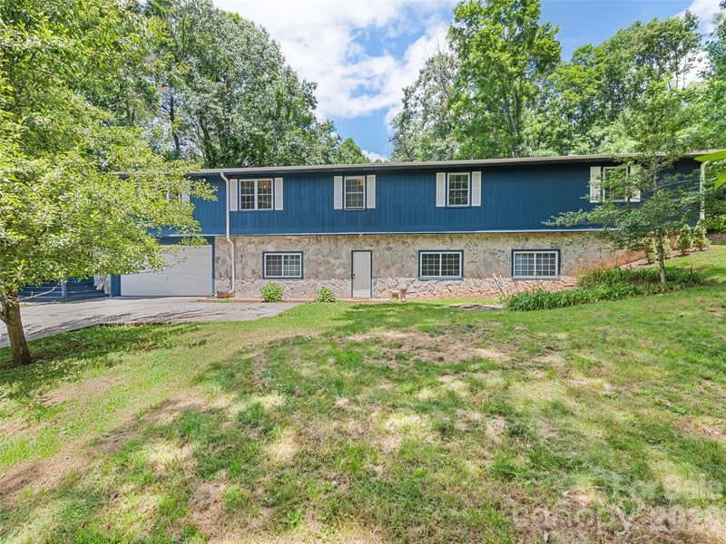 18 Bran Rick Ln, Arden, NC 28704
