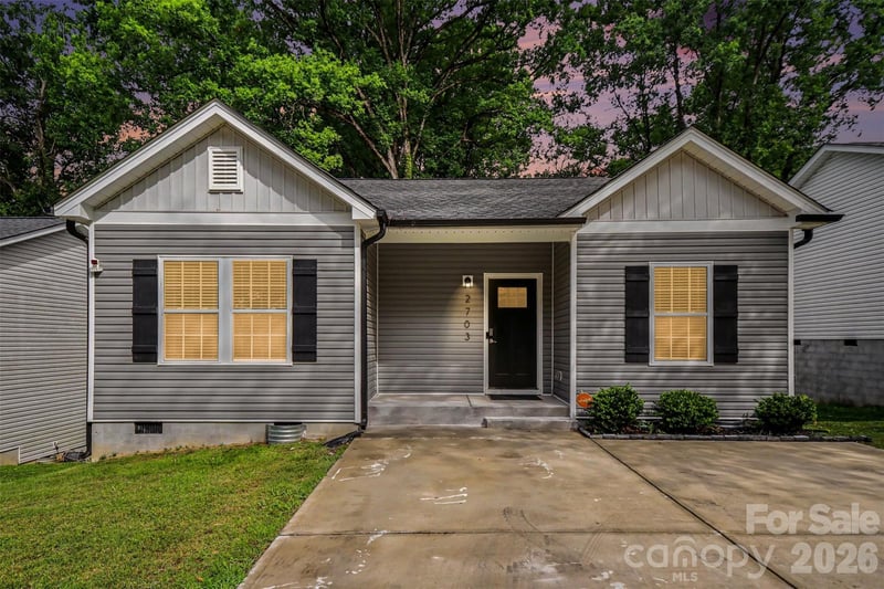 2703 Calvary St, Gastonia, NC 28052