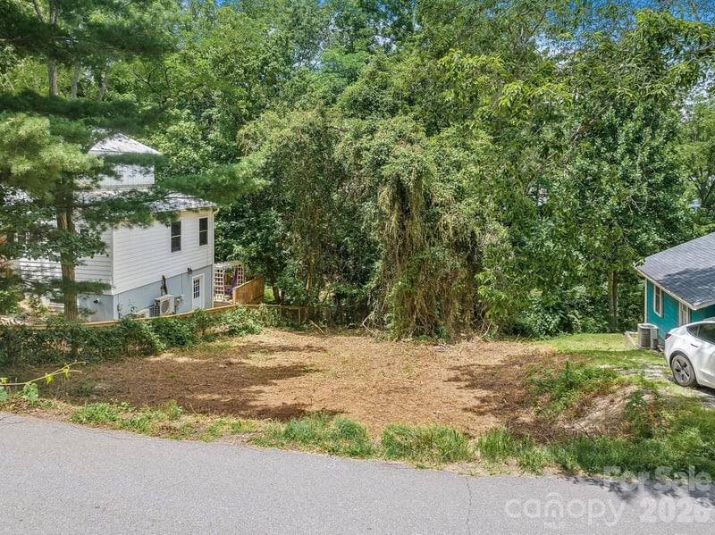 99999 Deaver St #4, Asheville, NC 28804