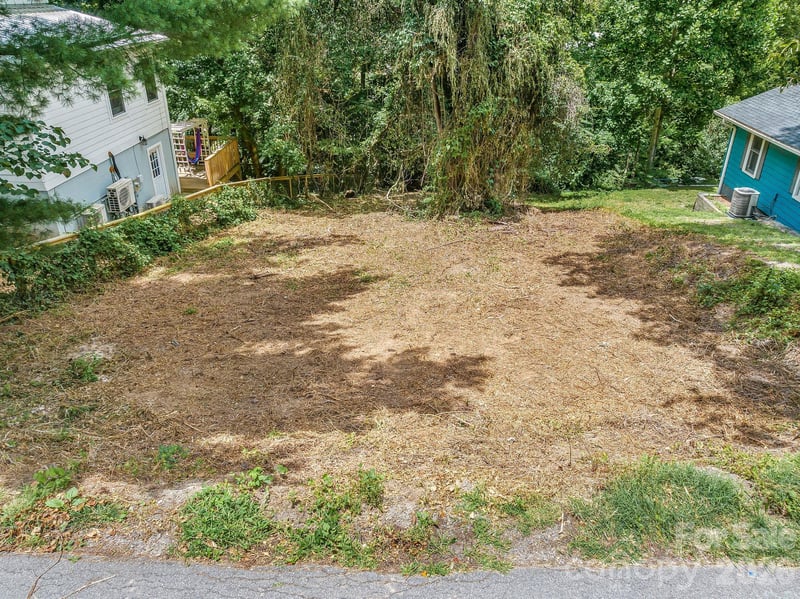 99999 Deaver St #4, Asheville, NC 28804