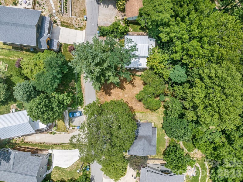 99999 Deaver St #4, Asheville, NC 28804