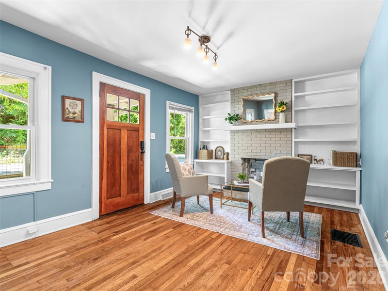 148 Sand Hill Rd, Asheville, NC 28806