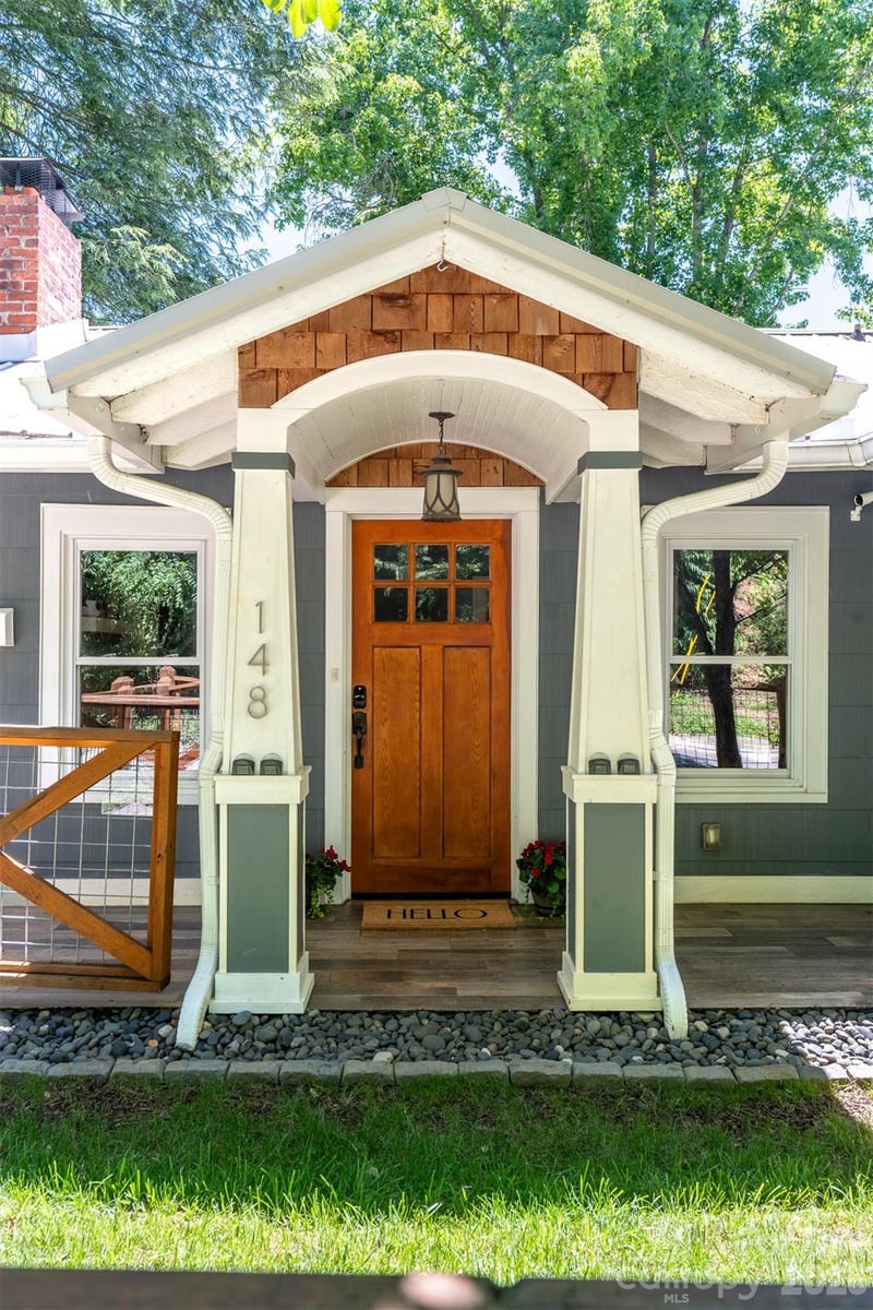 148 Sand Hill Rd, Asheville, NC 28806