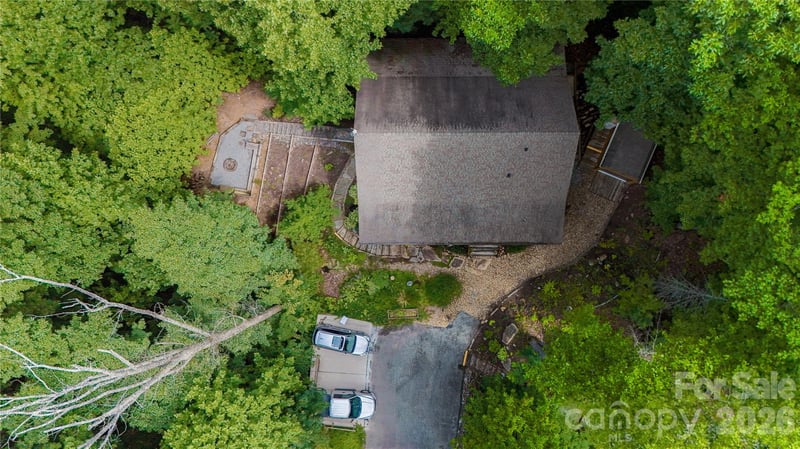 700 Howard Dr, Lake Lure, NC 28746