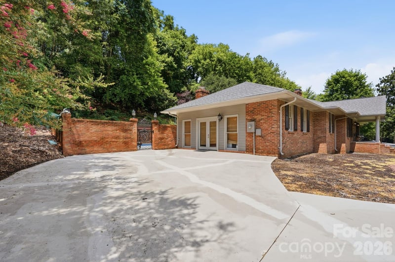 185 Hillcrest Ave, Concord, NC 28025