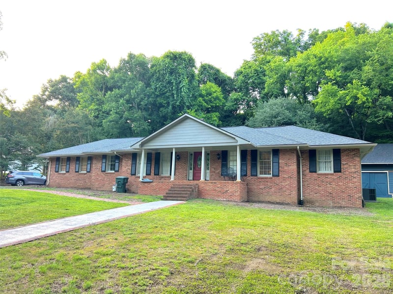 185 Hillcrest Ave, Concord, NC 28025