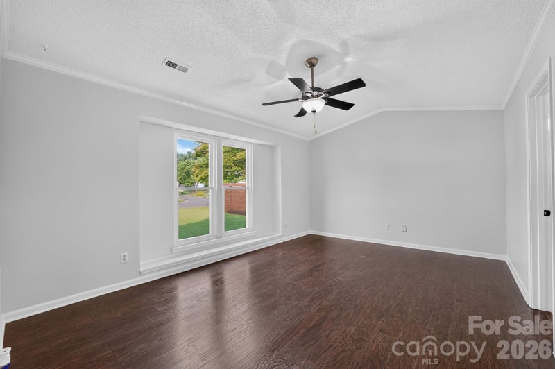 4883 Renfrew Dr, Concord, NC 28027