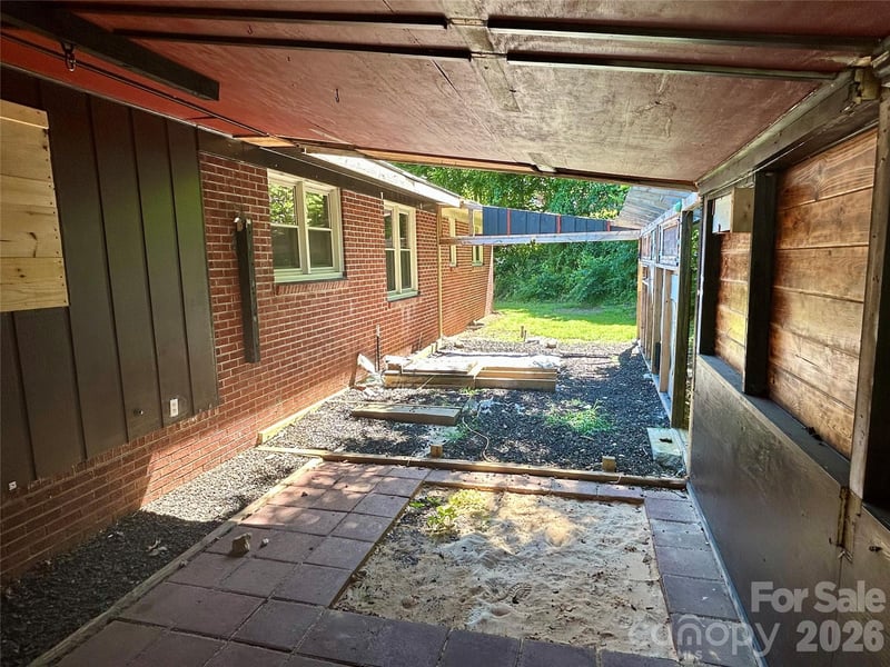 169 Double Island Rd, Burnsville, NC 28714