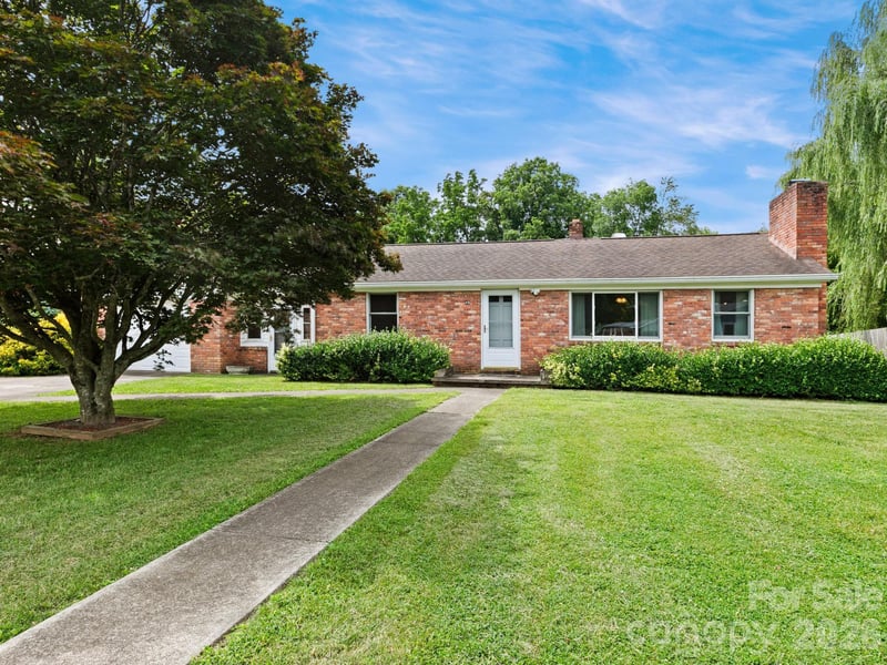 49 Hickory Tree Rd, Asheville, NC 28805