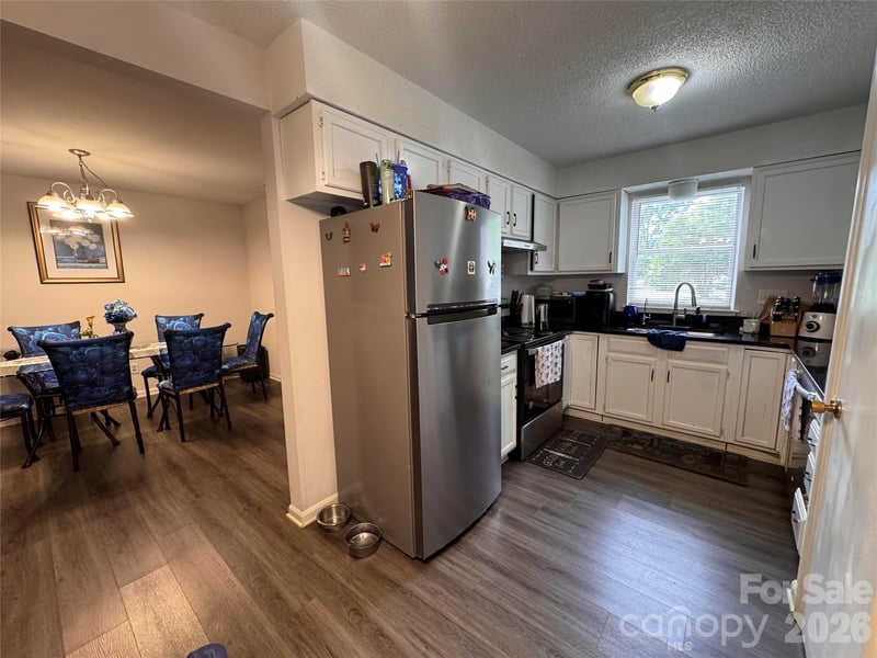 4509 Gaynelle Dr, Charlotte, NC 28215