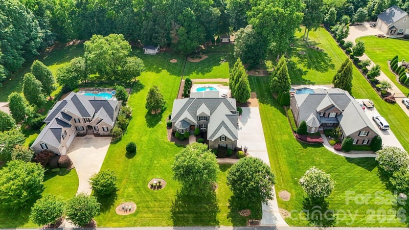 160 Riverchase Ln, Mooresville, NC 28115