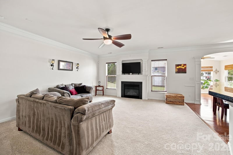 2233 Verde Creek Rd, Charlotte, NC 28214
