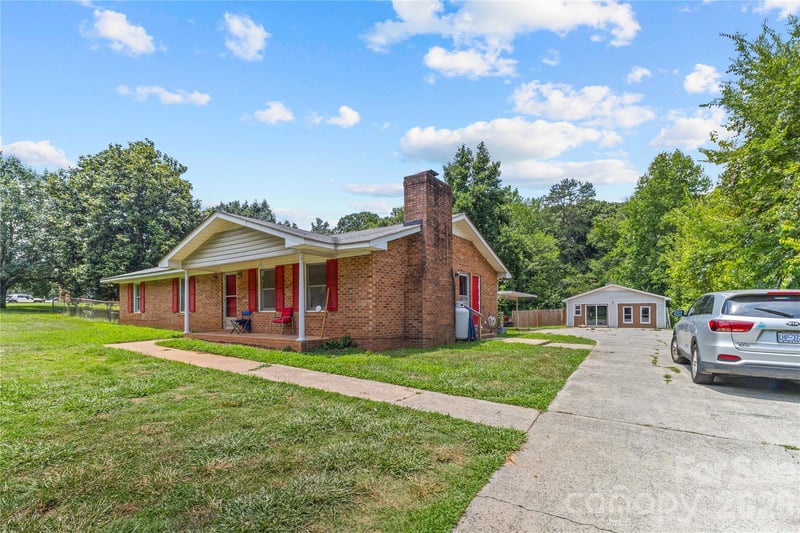 3304 Griffith Rd, Monroe, NC 28112