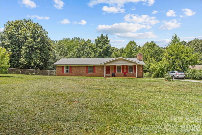 3304 Griffith Rd, Monroe, NC 28112