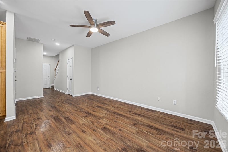2113 Lennoxshire Square Ct, Charlotte, NC 28210