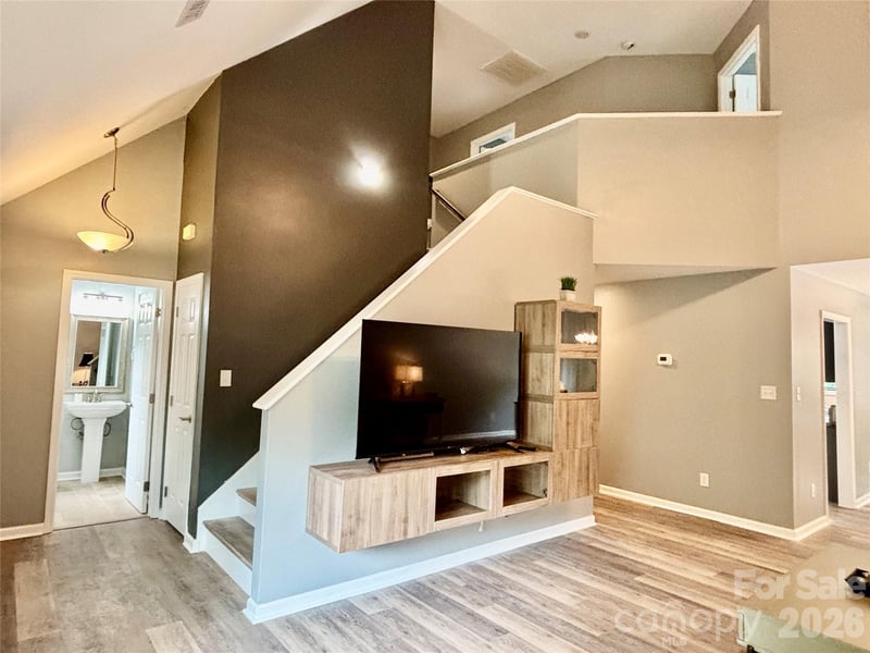 229 17th Ave, Hickory, NC 28602