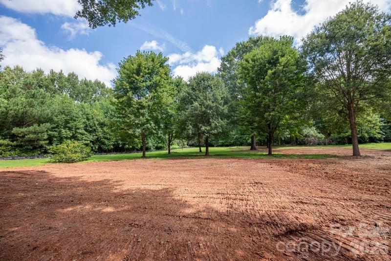 6535 Cashion Rd, Huntersville, NC 28036