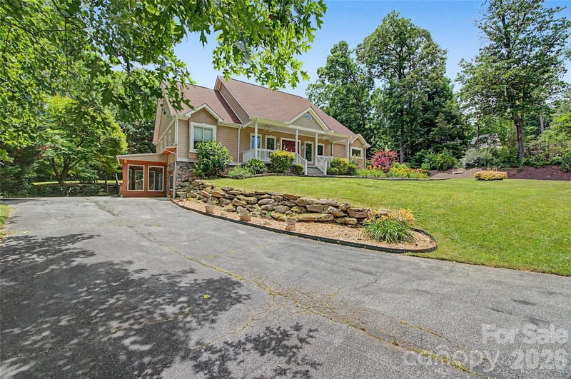 312 Benjamin Way, Hendersonville, NC 28792