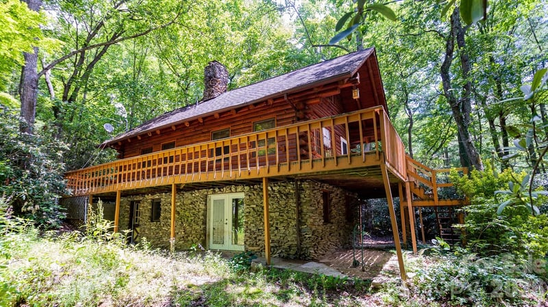 305 Melanie Ln, Black Mountain, NC 28711