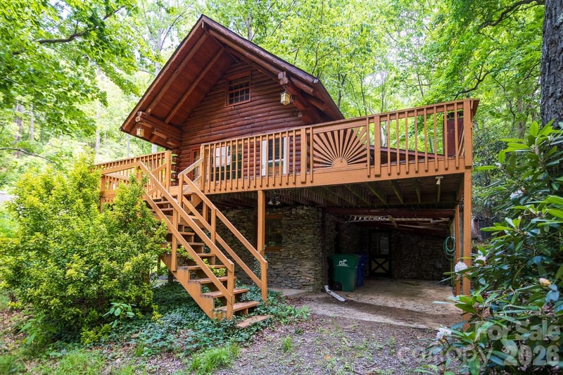 305 Melanie Ln, Black Mountain, NC 28711
